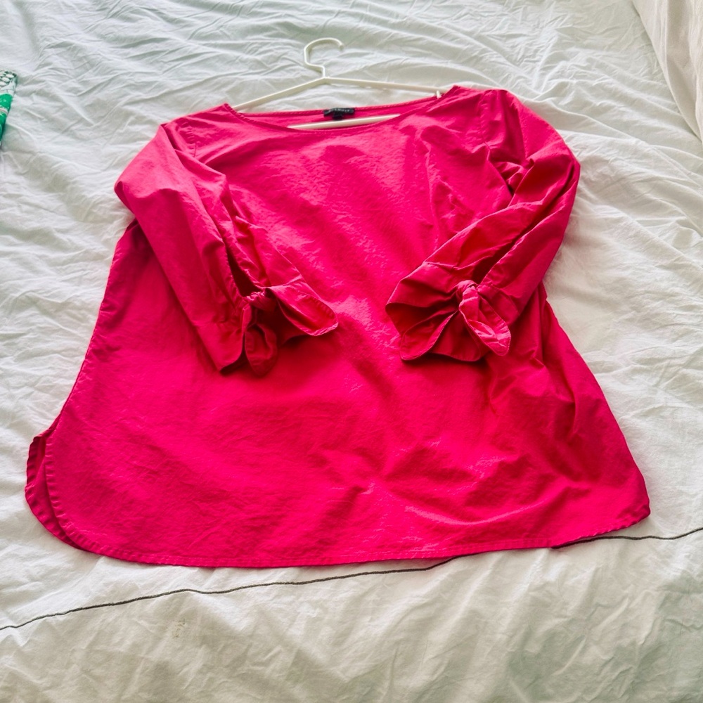 Talbots Pullover Blouse 100% Cotton Tie cuffs